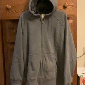 Fuzzy lined men’s large sweatshirt. Size 42 to 44